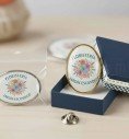 Pin ovalado personalizado con logo a color y efecto cristal