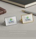 Pin rectangular personalizado metálico con diseño a color y efecto cristal