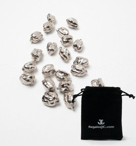 Set of 20 nickel chickpea mus counters with suede-effect gift bag