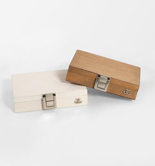 Estuches de mus completos en madera con amarracos y tapete personalizado